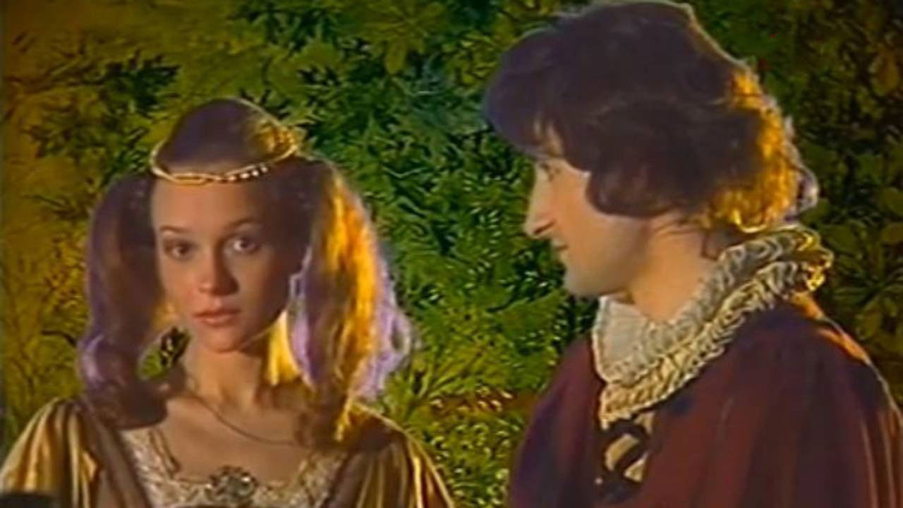 Grimella the Witch backdrop