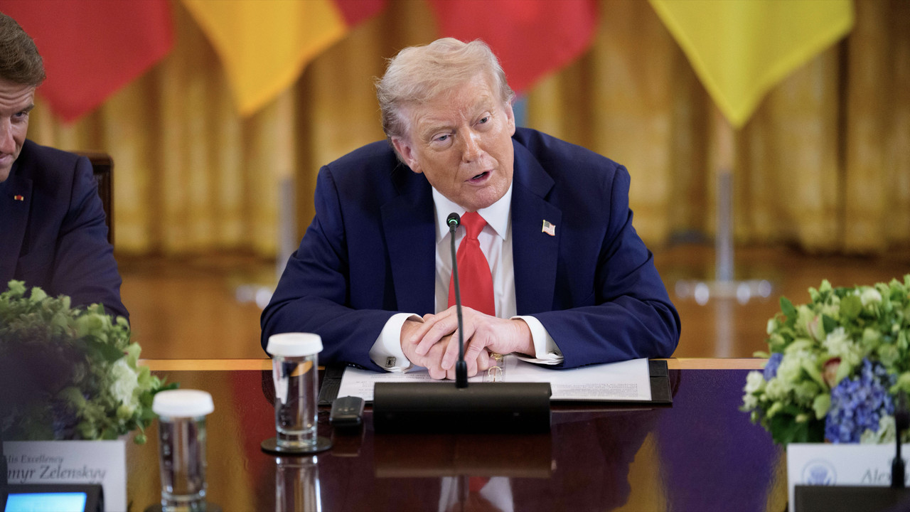 Trump v the Truth backdrop