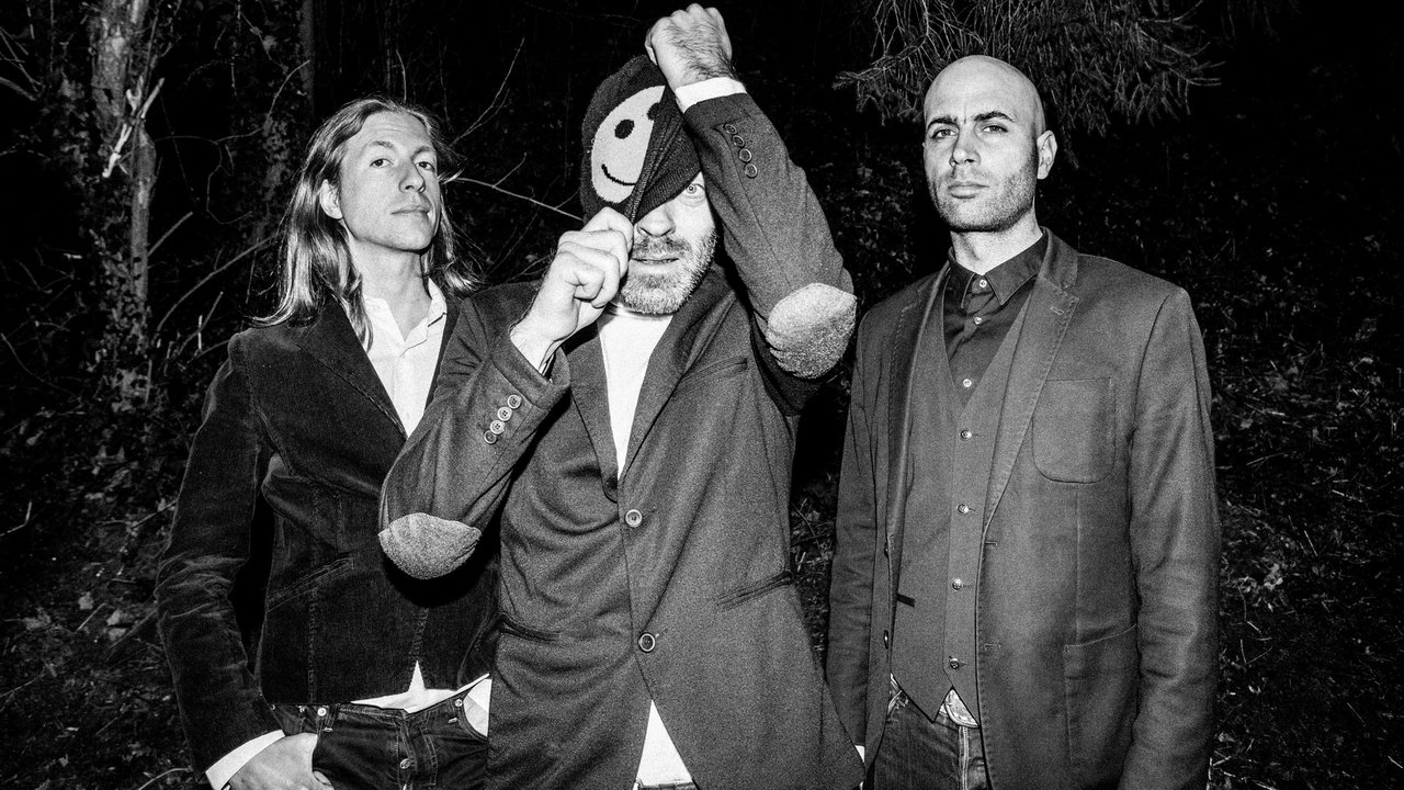 Spit’n’Split backdrop