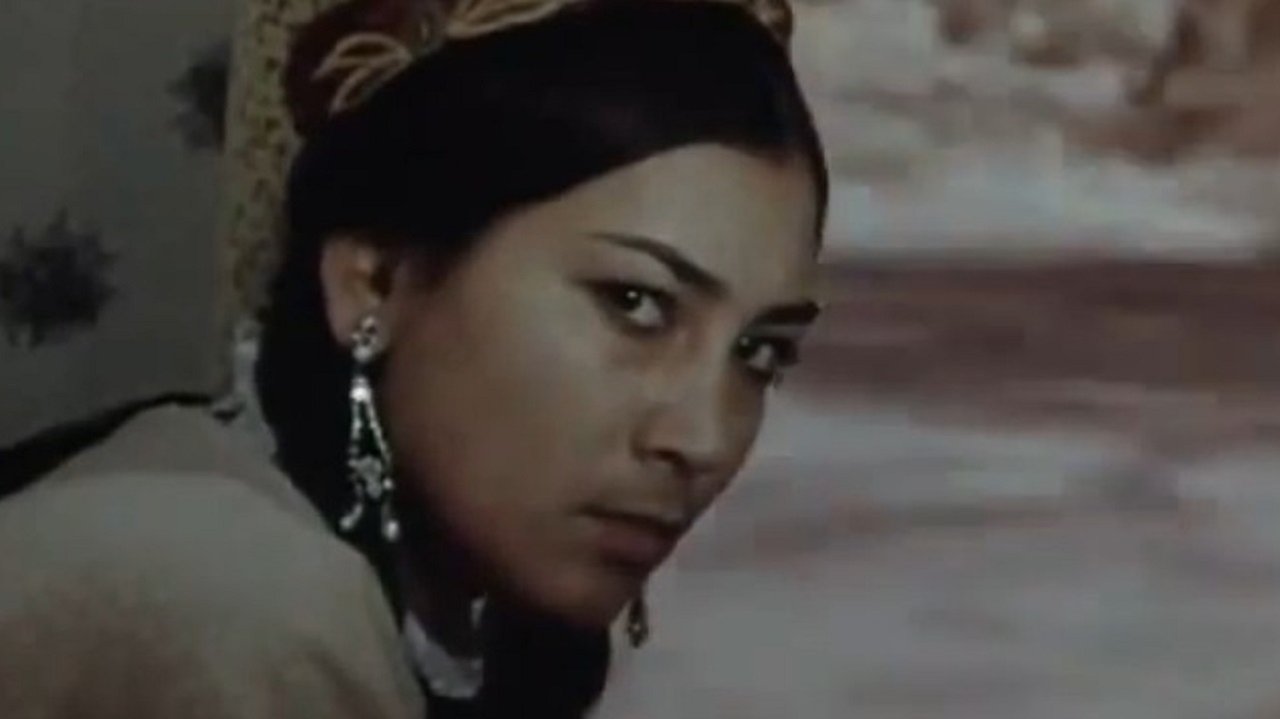 Girl from the Legend backdrop