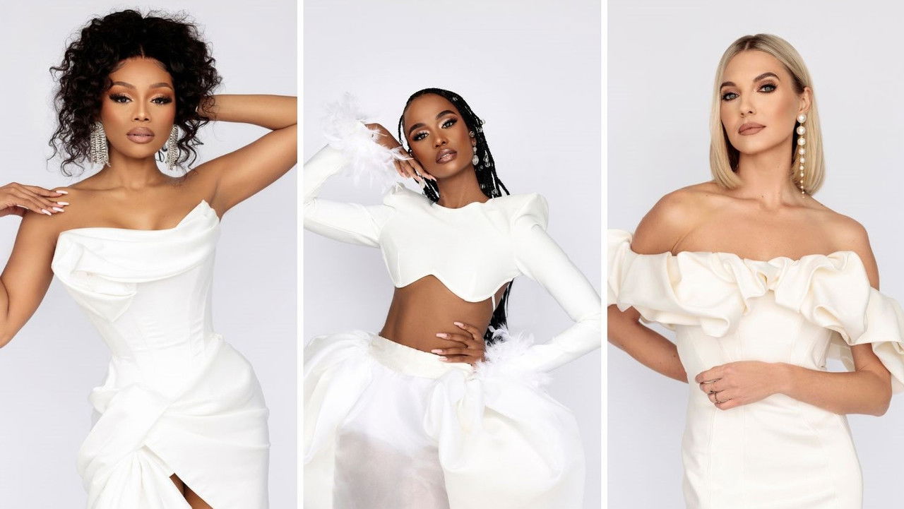 Crown Chasers backdrop