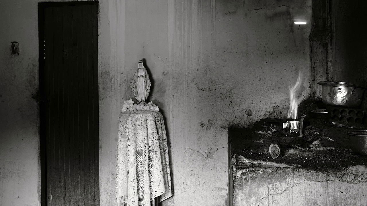 Mãe Santíssima backdrop