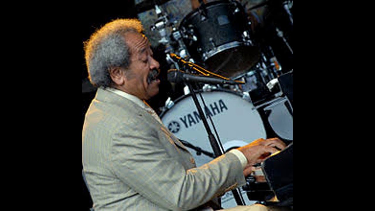 Make It Funky! backdrop