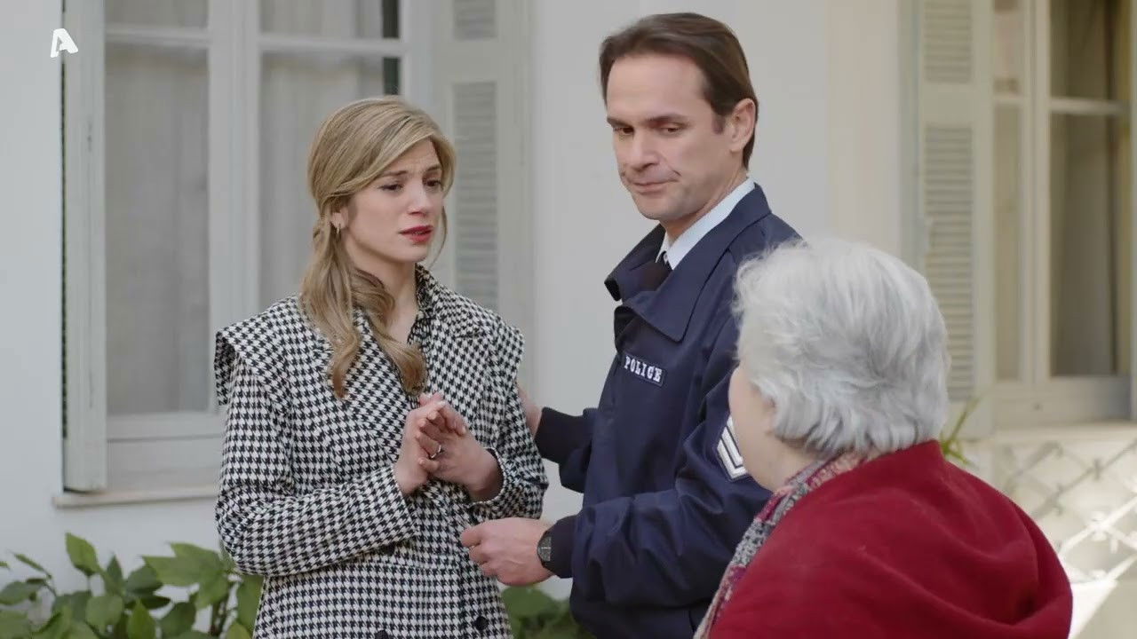 Τα Νεοκλασικά - Η Κόμισσα Της Φάμπρικας backdrop