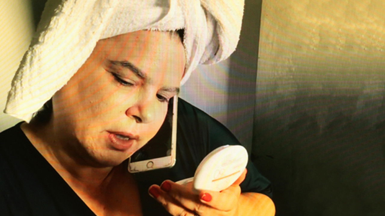 Ensaio Para Uma Voz Humana backdrop