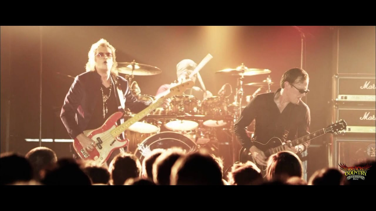 Black Country Communion - Live Over Europe backdrop