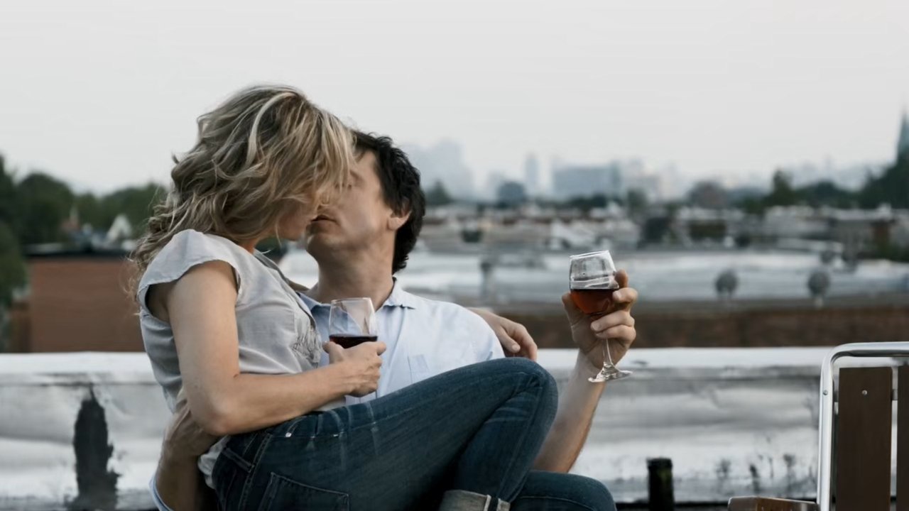 French Kiss backdrop