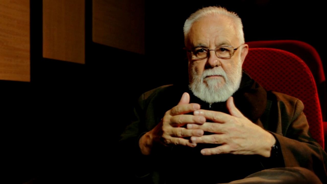 Writing Heads backdrop