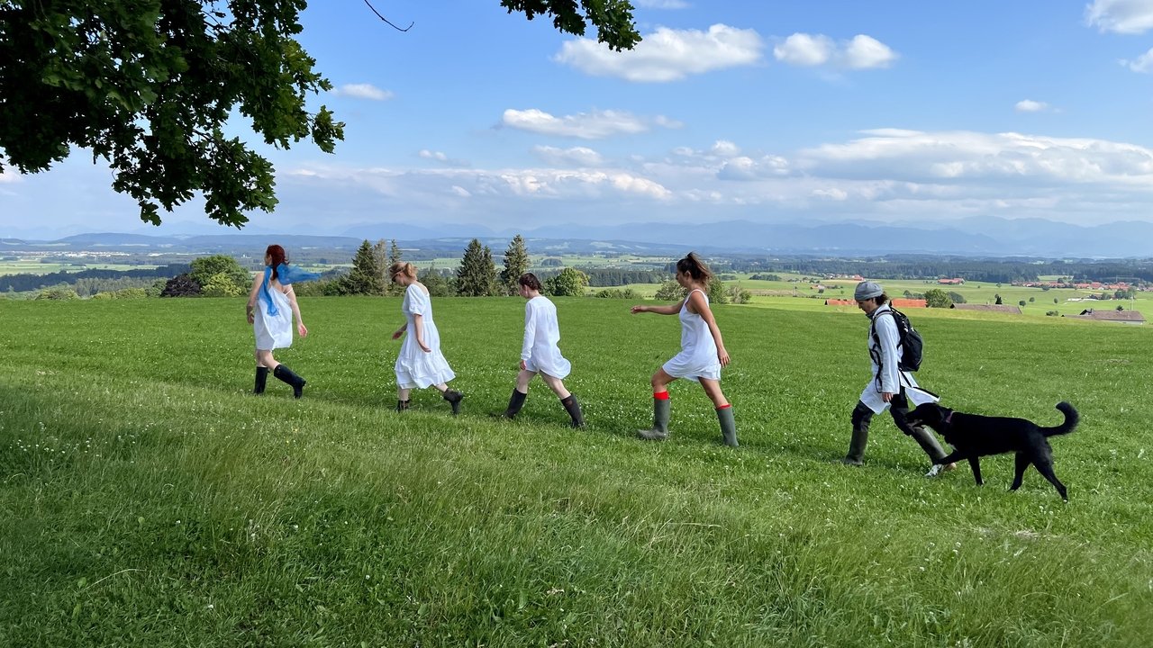 There is a Hausen Everywhere backdrop