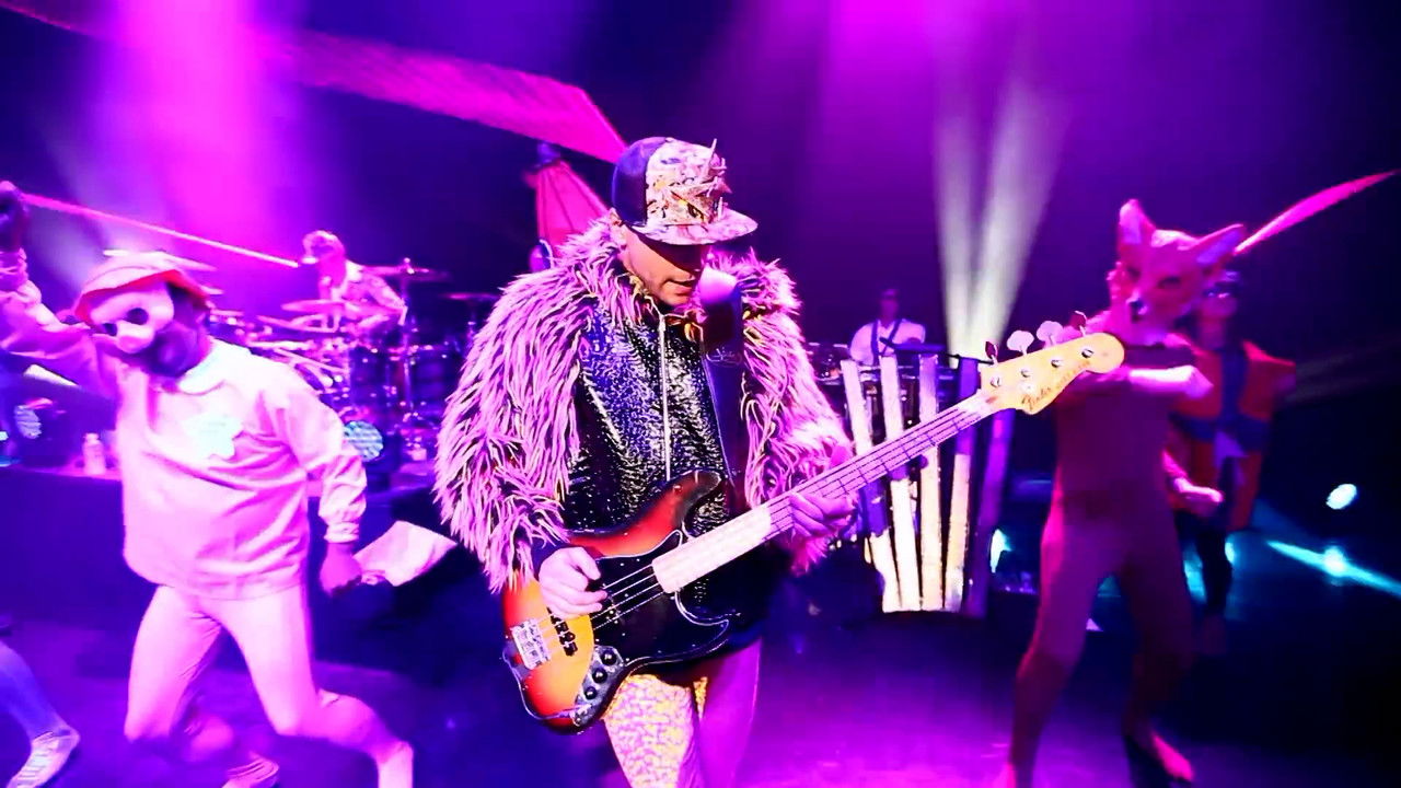 Muse: Live at Tokyo Zepp 2013 backdrop