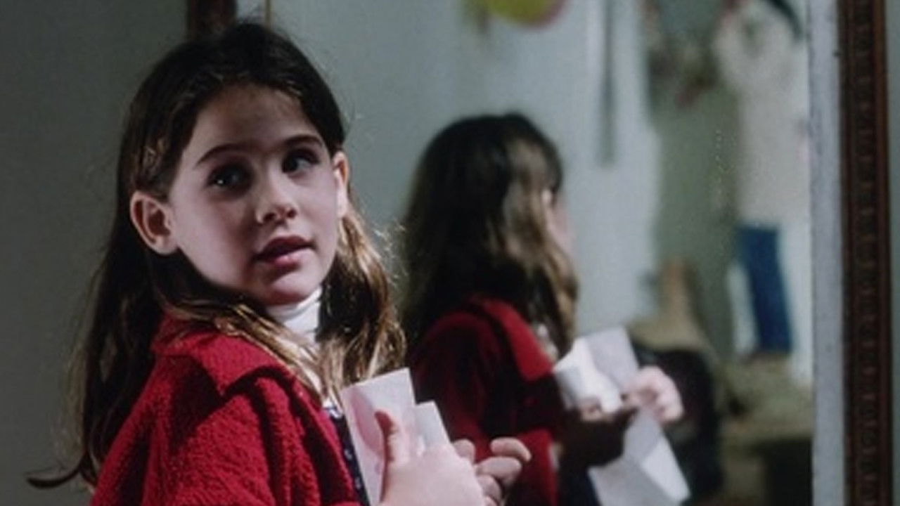 Historias Breves II: Aluap backdrop