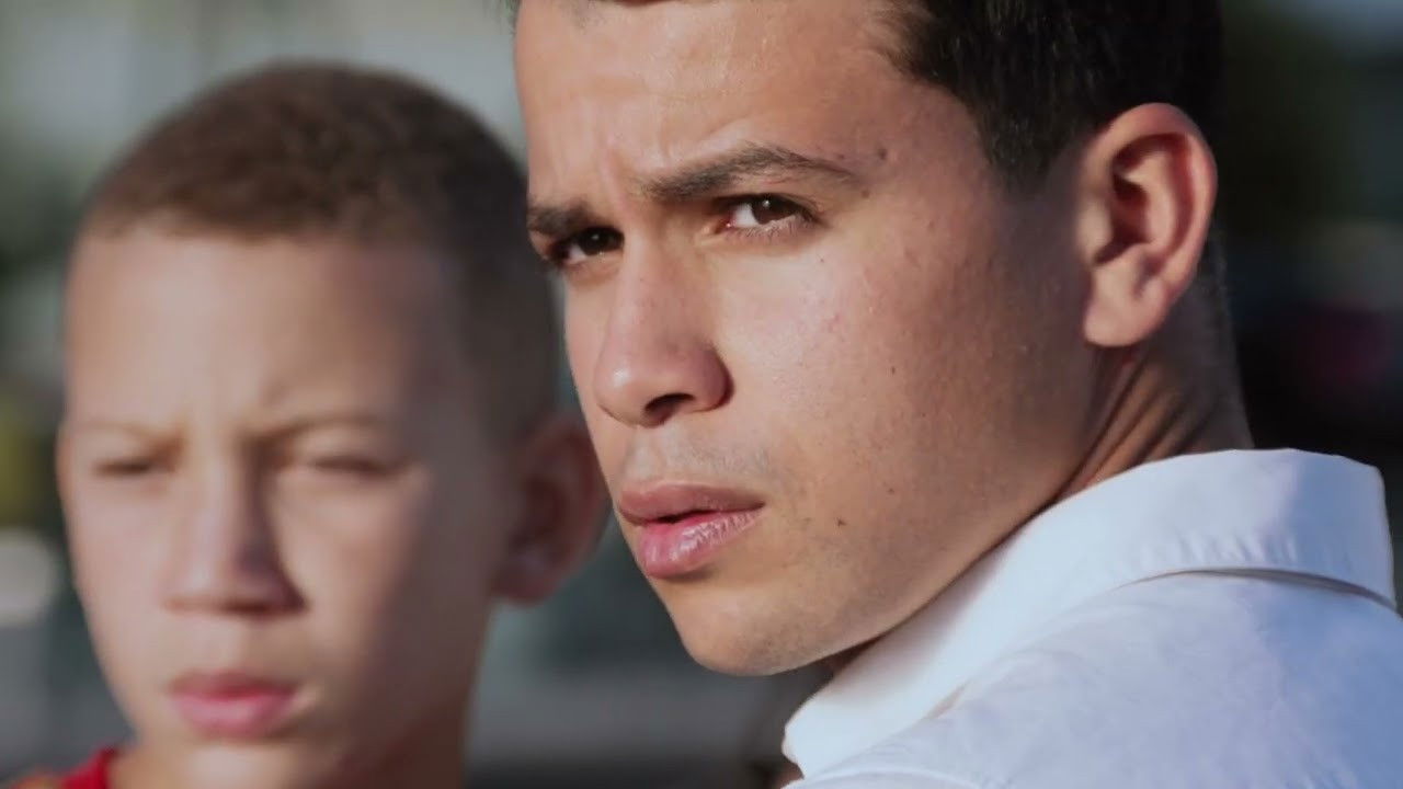 Le jour de gloire backdrop