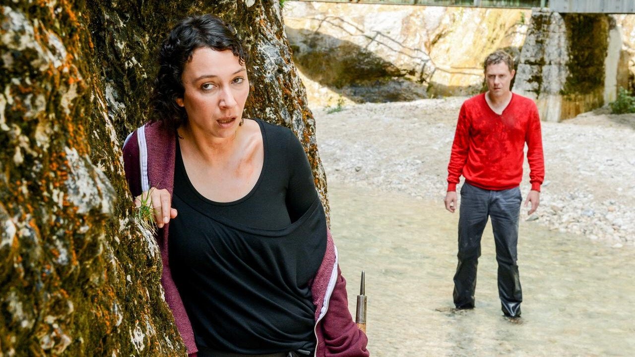 Tod in den Bergen backdrop