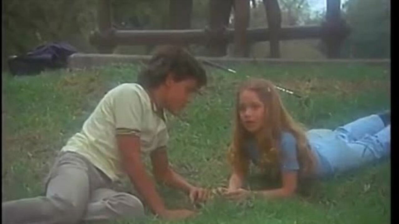 Como Si Fuéramos Novios backdrop