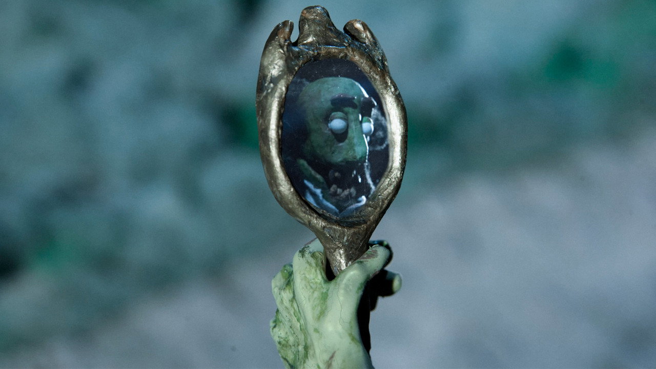 A vaidade é a última que morre backdrop