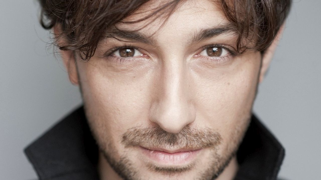 Alex Zane's Funny Rotten Scoundrels backdrop