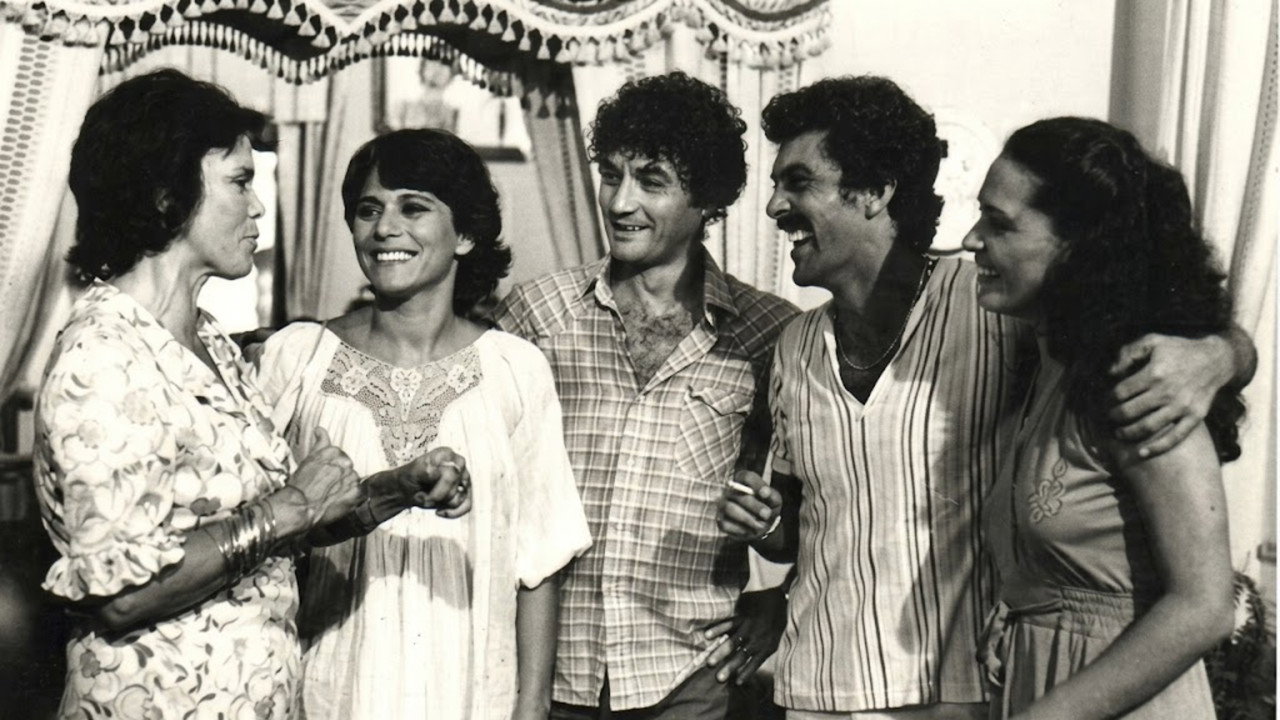 Rosa Baiana backdrop