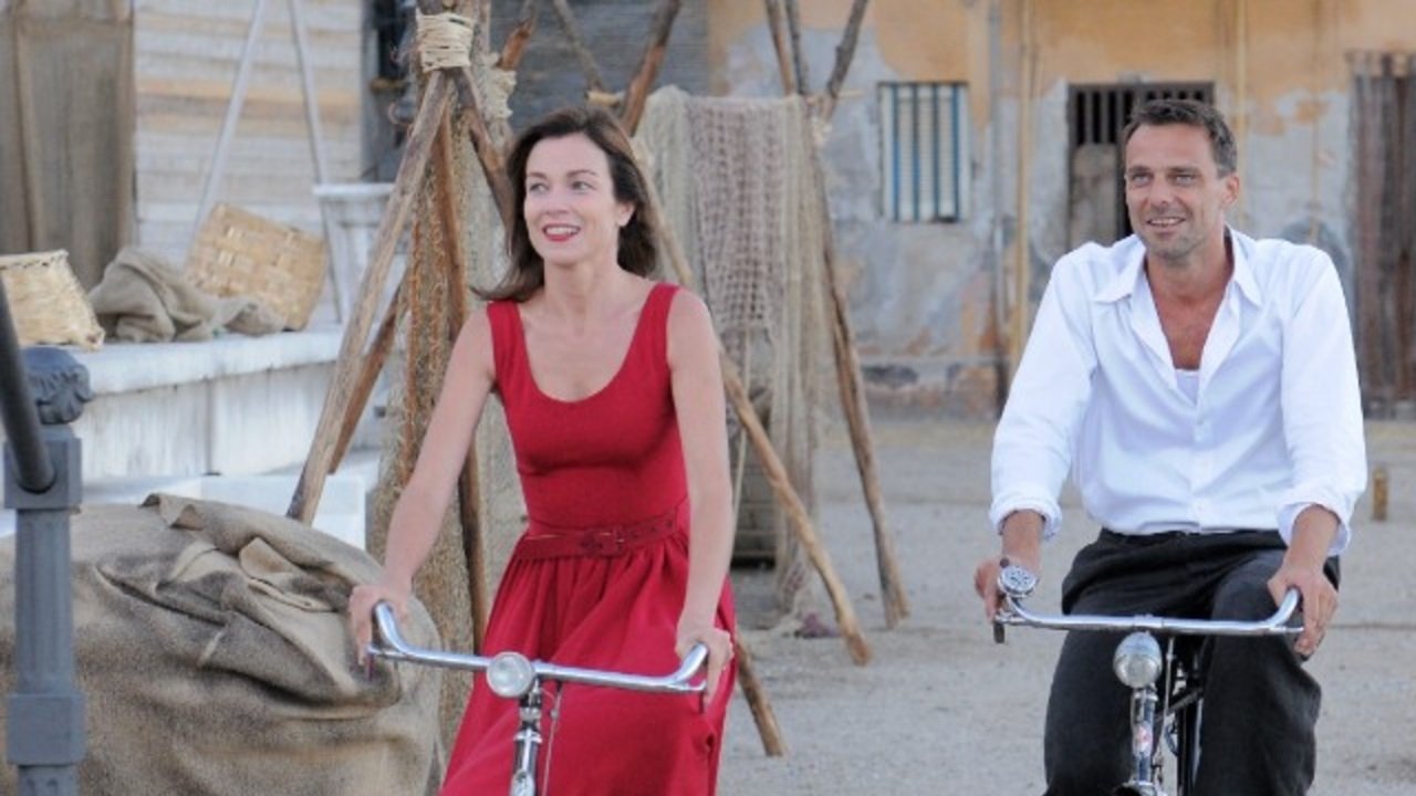 Edda Ciano e il comunista backdrop