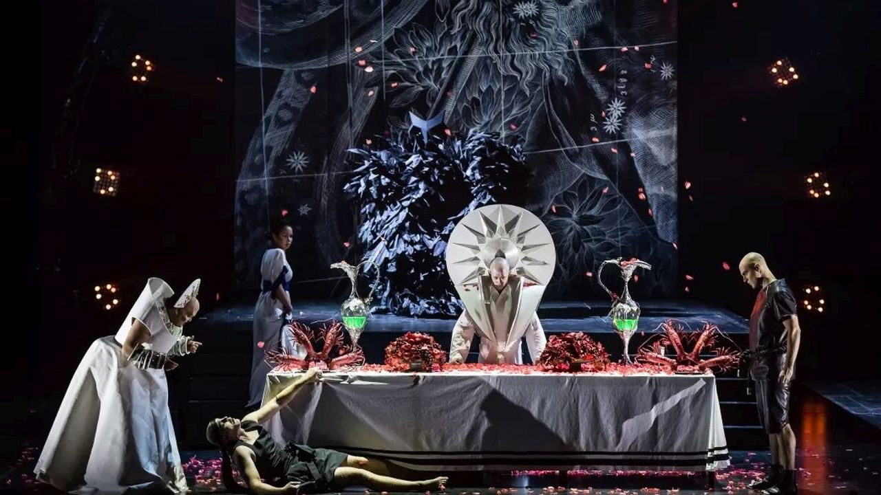 Cavalli: Eliogabalo backdrop