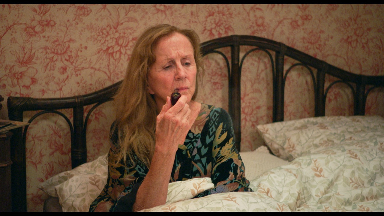 Retrotherapy backdrop