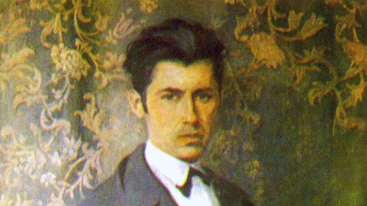 Vangjush Mio backdrop