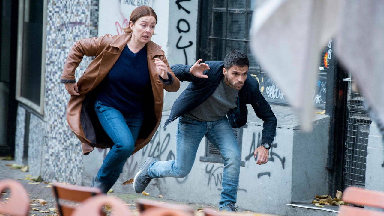 The Fox - Traces of the Past backdrop