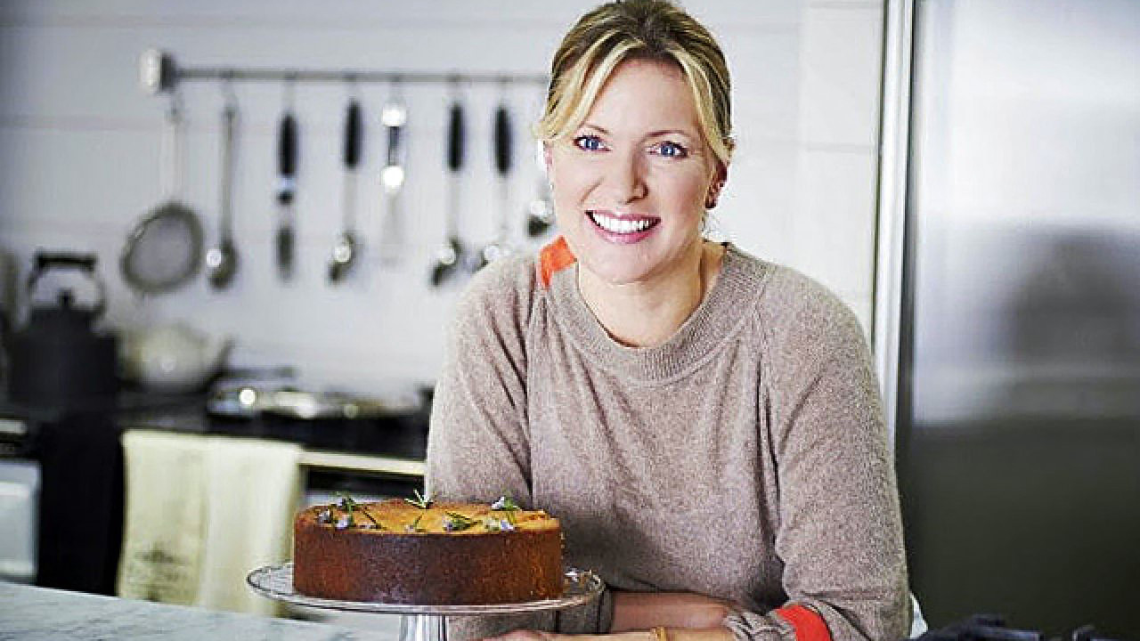 Rachel Allen: Bake! backdrop