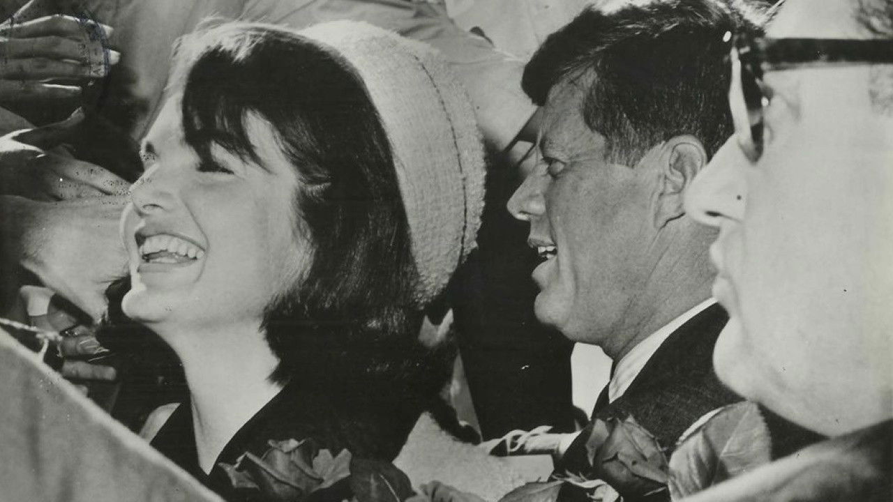 Four Days In November backdrop