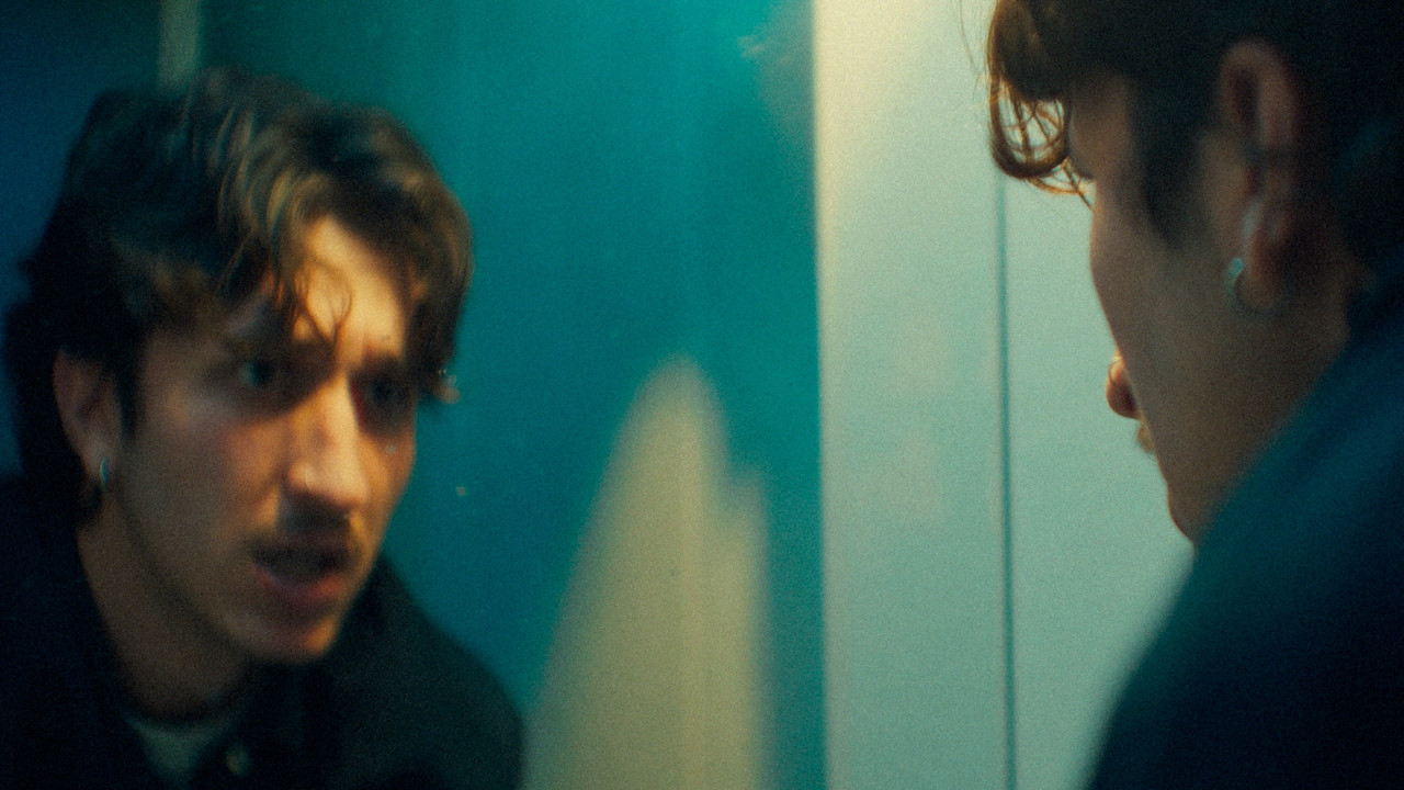 El Dilema de la Pistola backdrop