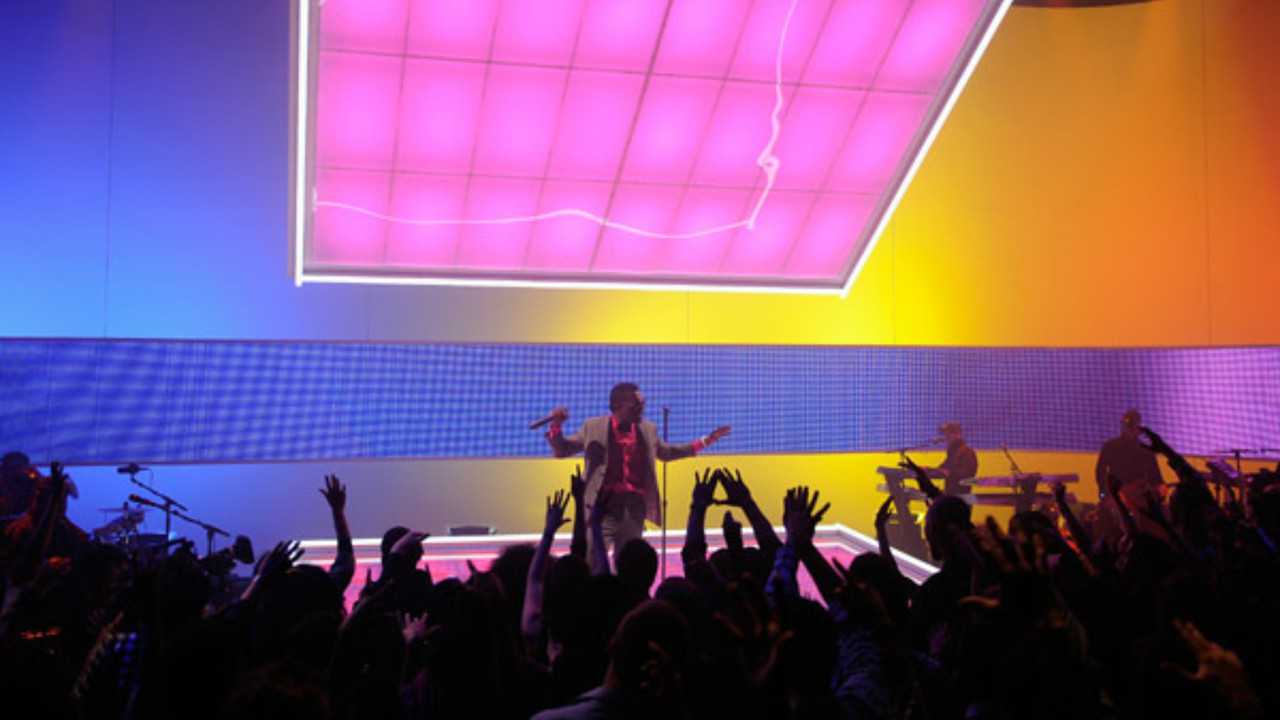 Kanye West: VH1 Storytellers backdrop