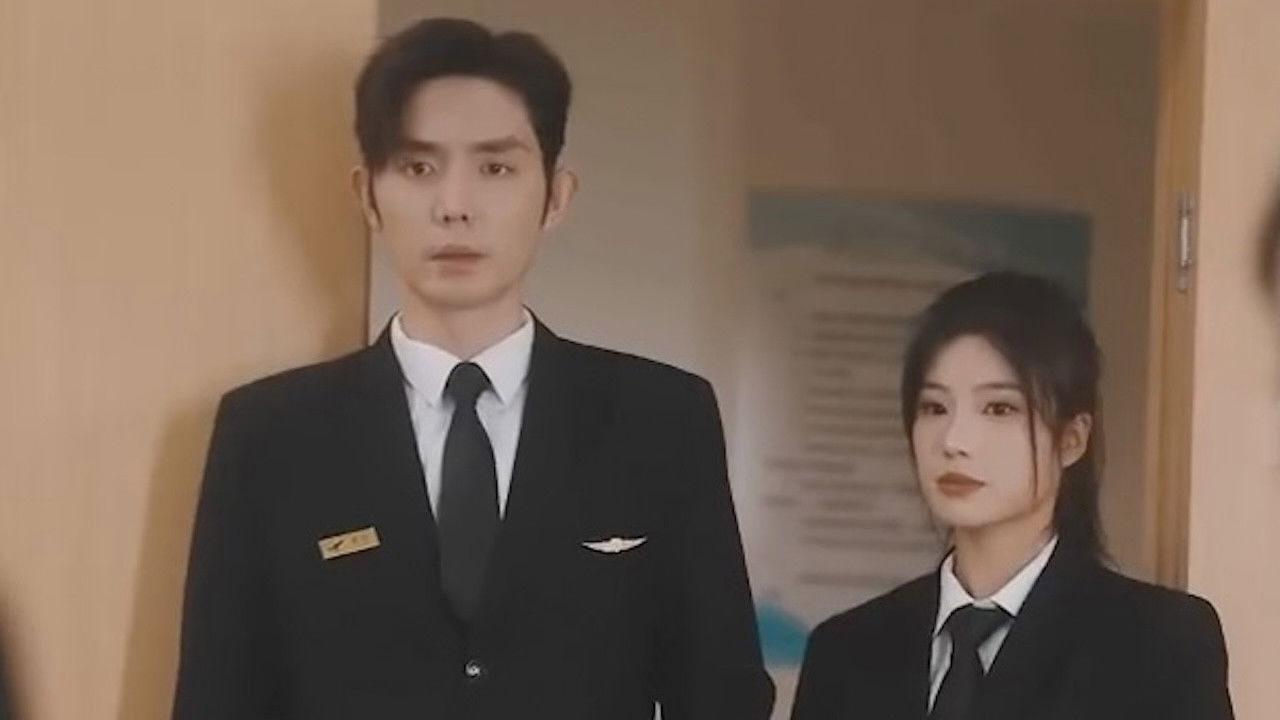 爱在黎明前降落 backdrop