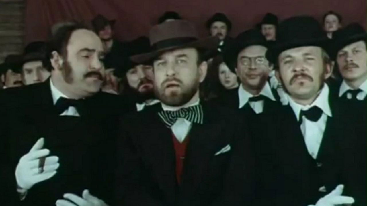 I'll Not Become a Gangster, Dear backdrop