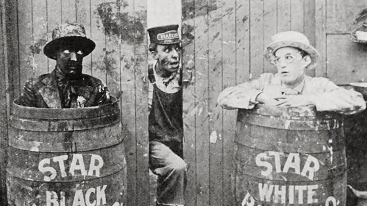 She Loves Me Not backdrop