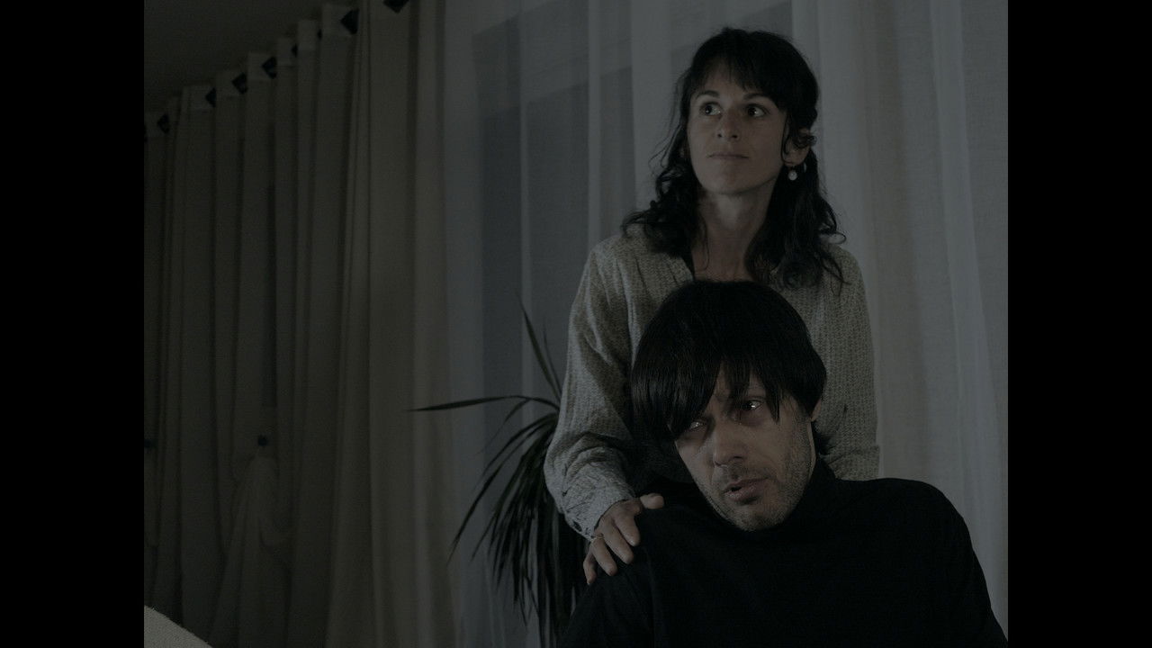 Les Larmes Figées backdrop