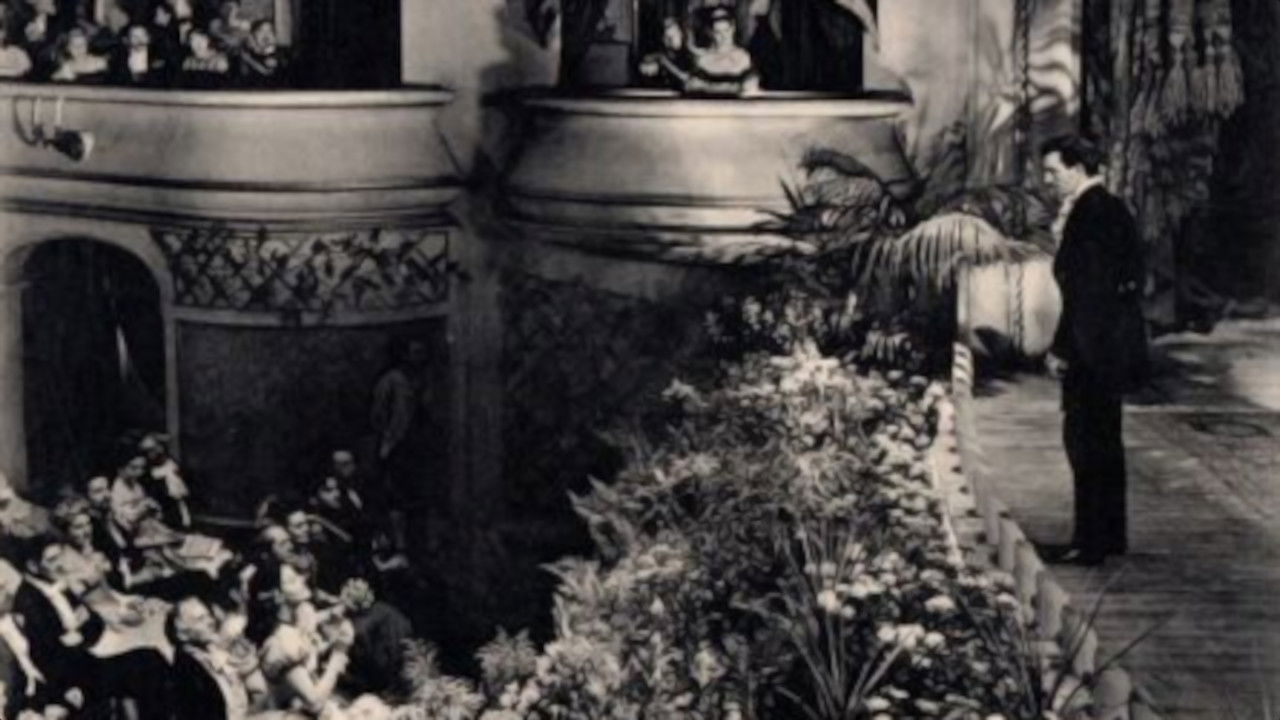 Idol of Paris backdrop