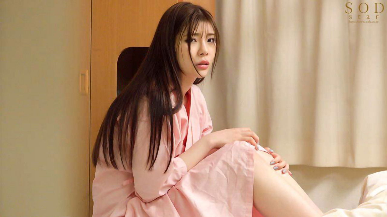 はじめてのドクハラ健康診断 変態医師のスケベ検診に悔しくもガクガク声我慢イキするOL 神木麗（24） backdrop