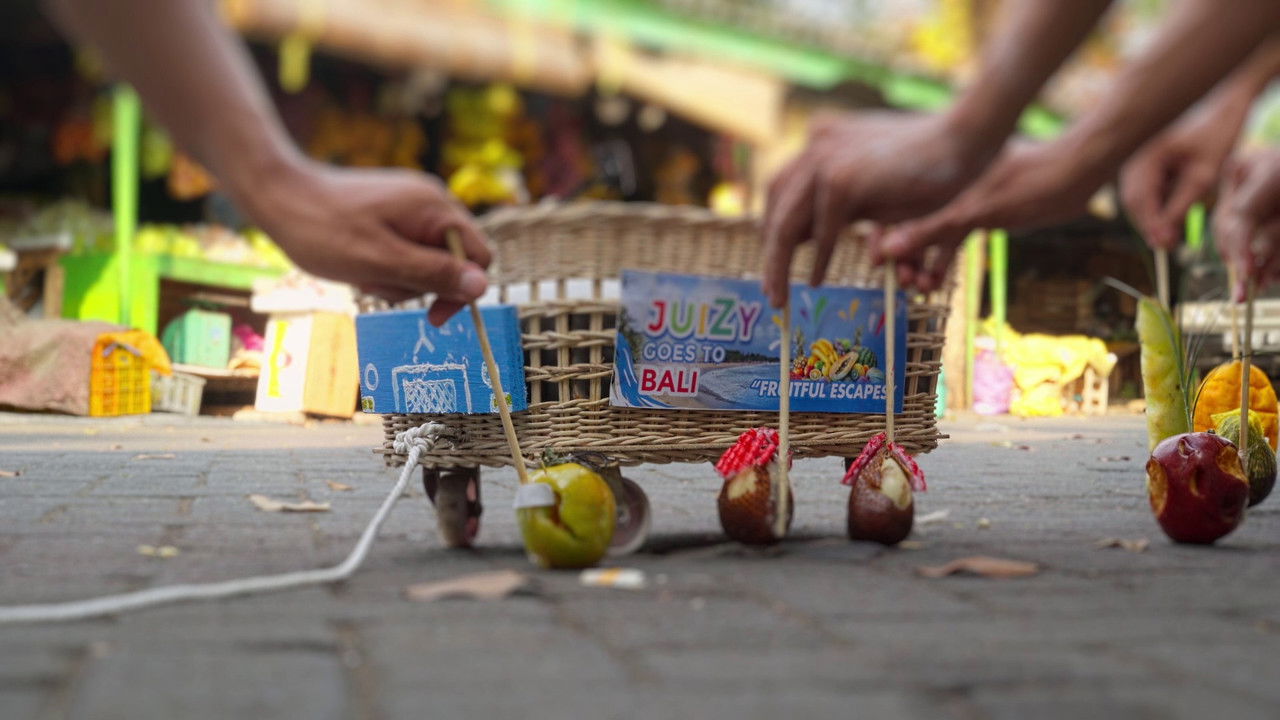 JuiZy Journey backdrop