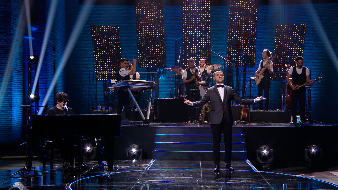 Francesco Cicchella: Cic to Cic backdrop