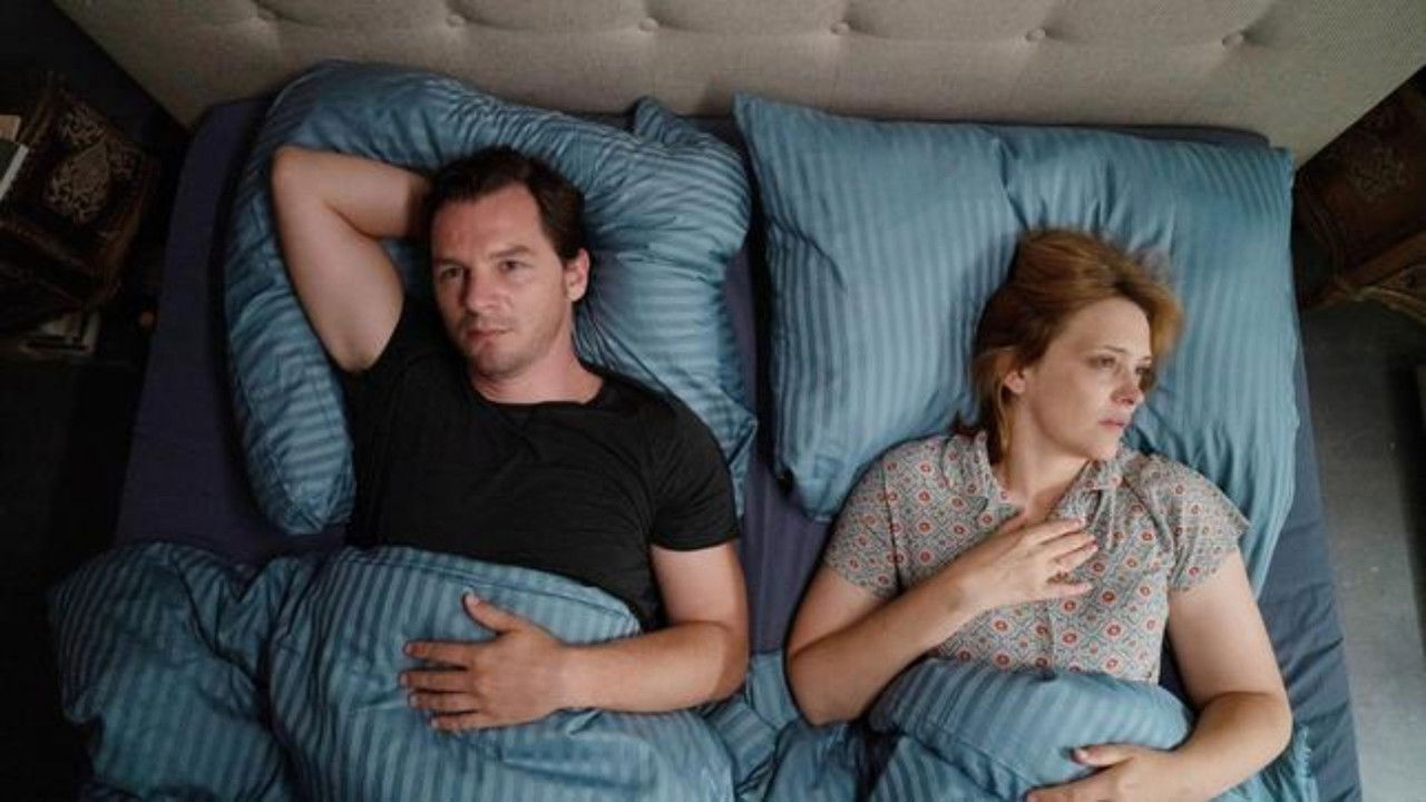 Kein einfacher Mord backdrop