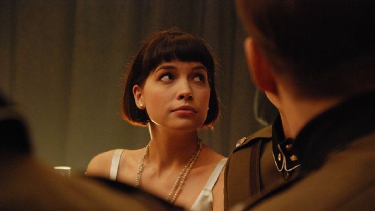 December Heat backdrop