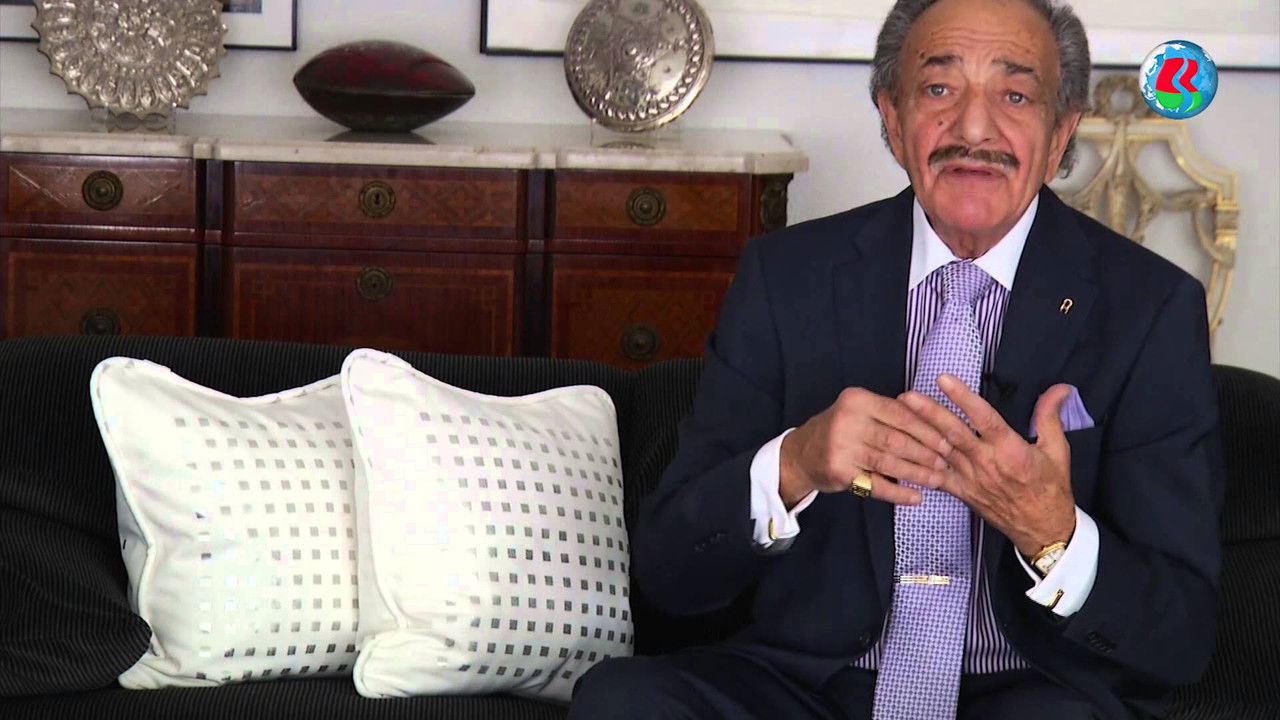 6 Degrees of Mustafa Arhan backdrop