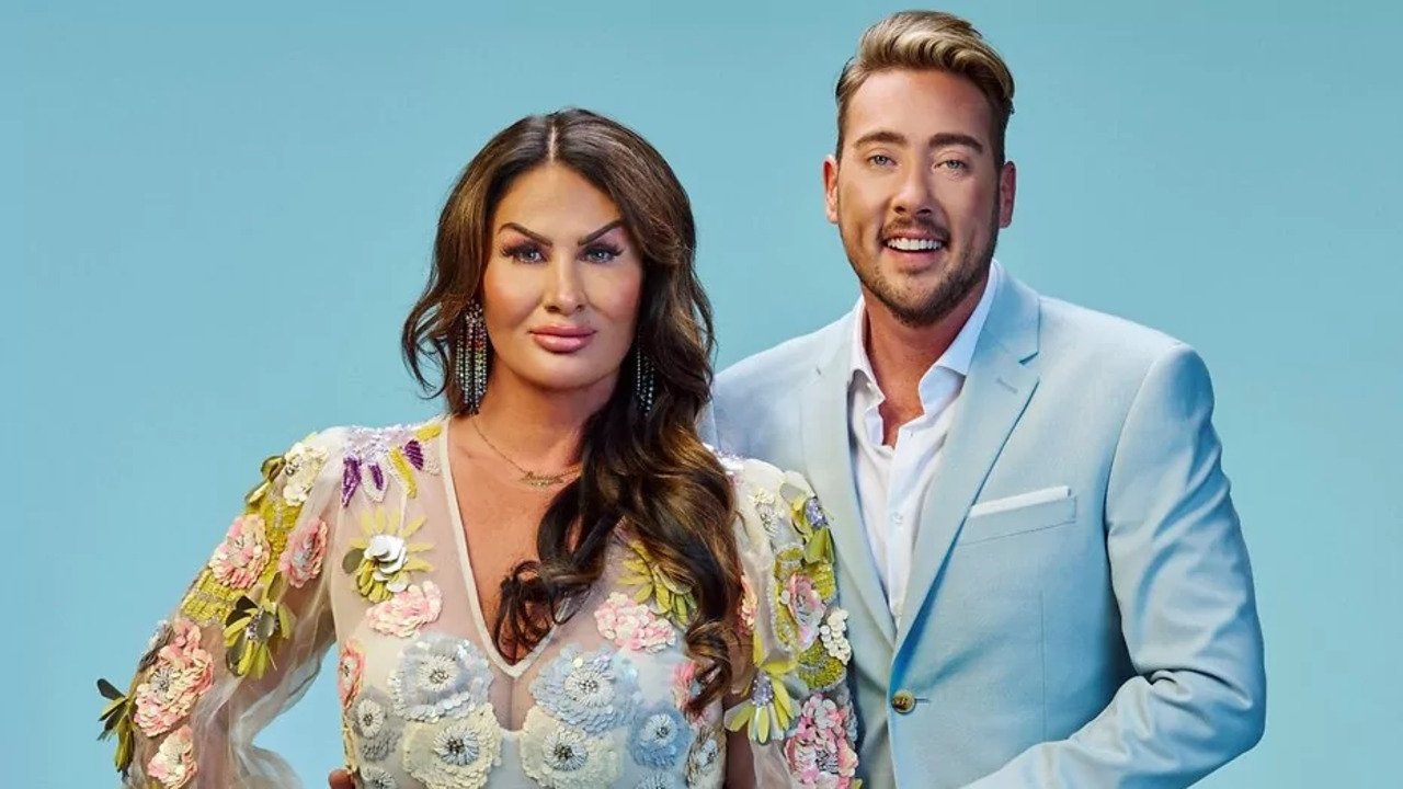 Louisa & Rowan: Terug Naar het Kamp backdrop