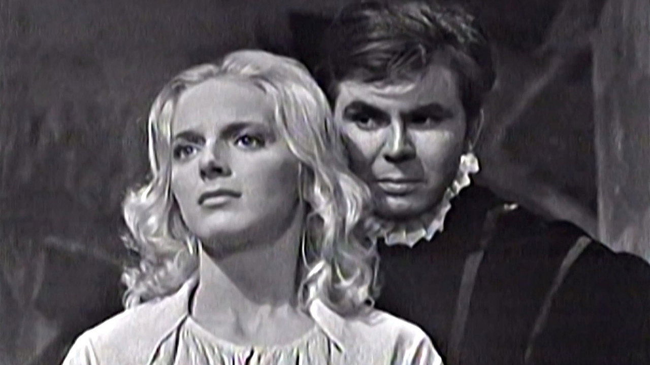 Daniel Hjort backdrop