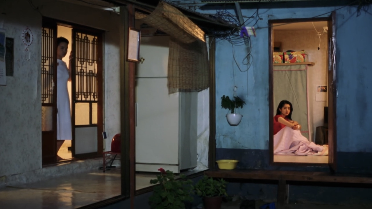 Birdcage Inn backdrop