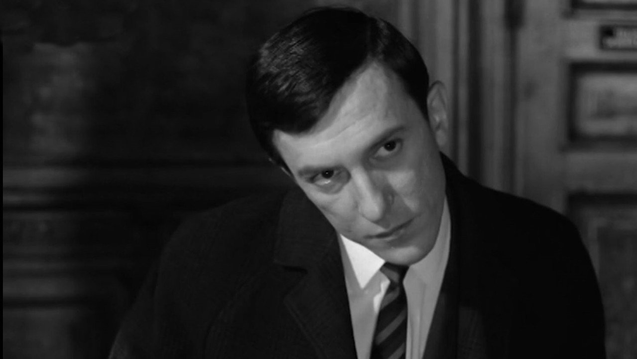 The Fake "Isabella" backdrop