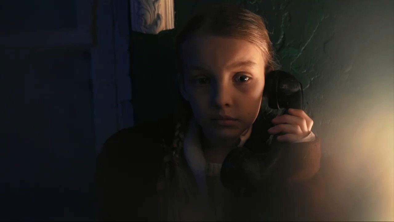 May I please speak to Nina? backdrop