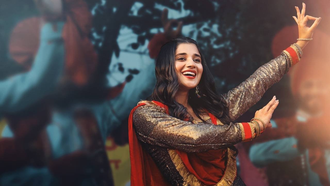 Majajan Orchestra backdrop