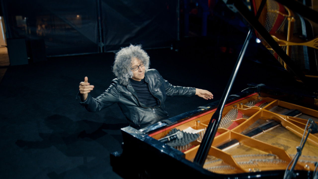 Allevi - Back To Life backdrop