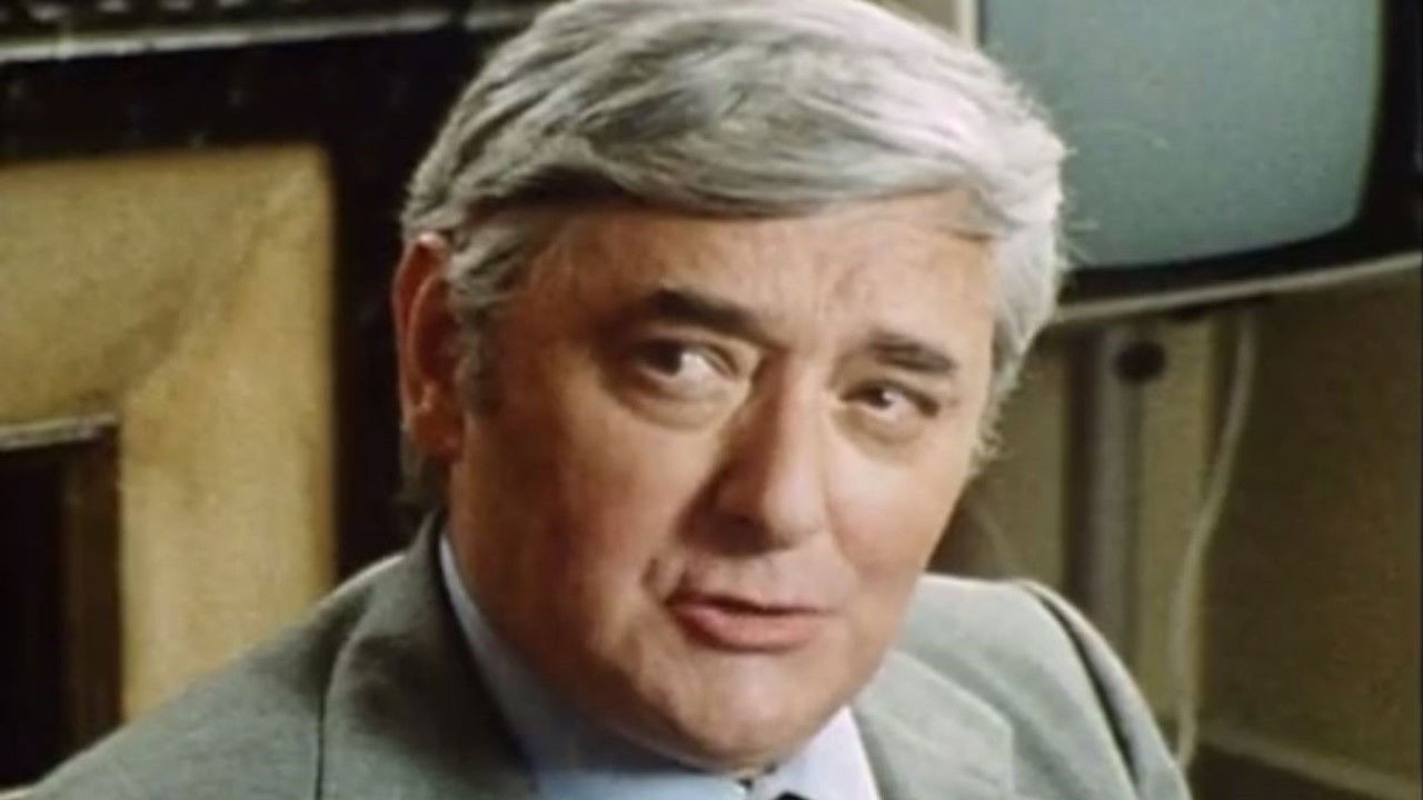 Les Enquêtes Caméléon backdrop