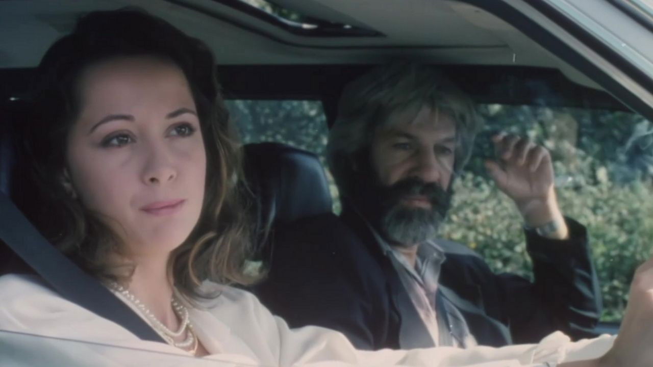 Murder at Sunshine-Manor backdrop